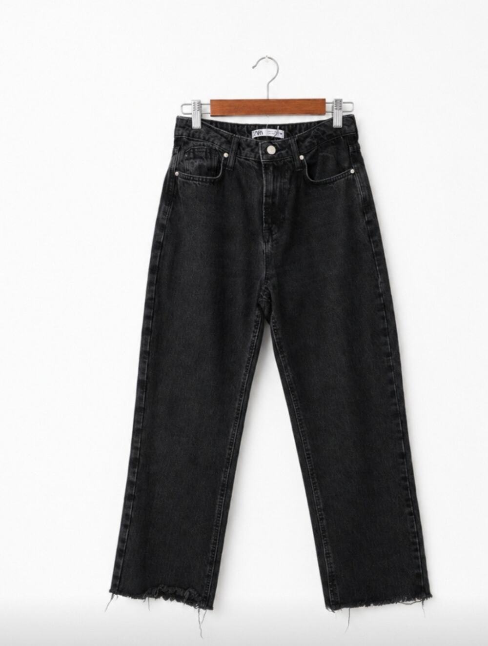 Zara Black Denim Straight Leg Jeans Size 4
